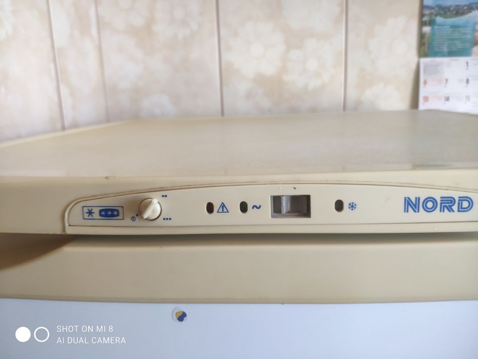 Продам морозильну камеру на 6 полиць.