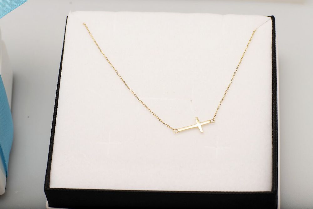 Złoty naszyjnik Staviori