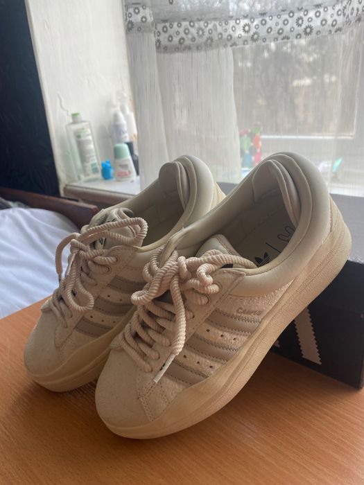 Кросівки adidas campus 37