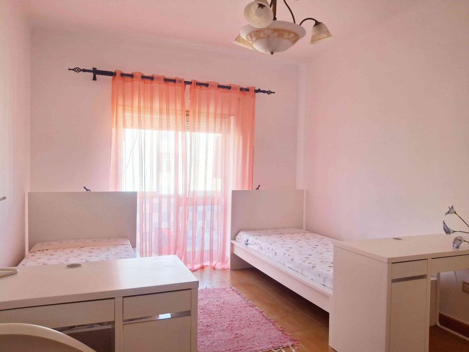 Quarto duplo para senhora