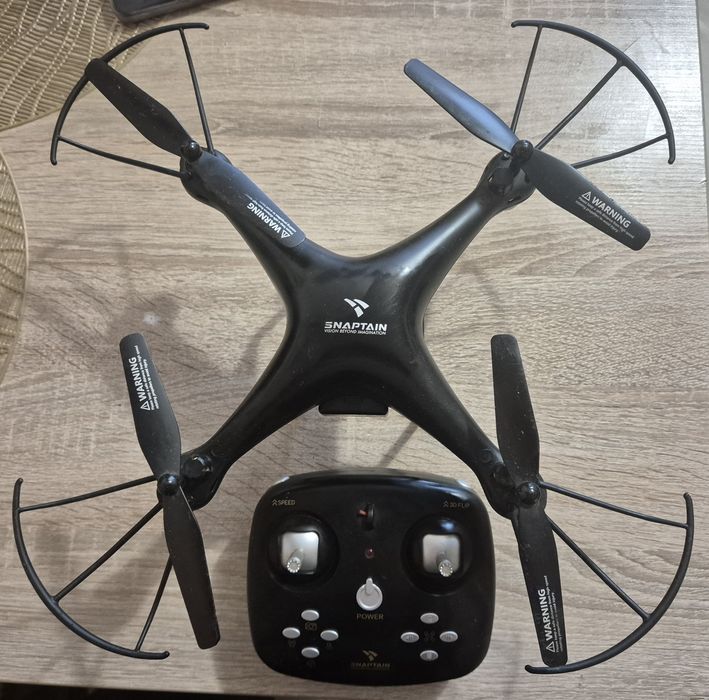 Dron Snaptain SP600