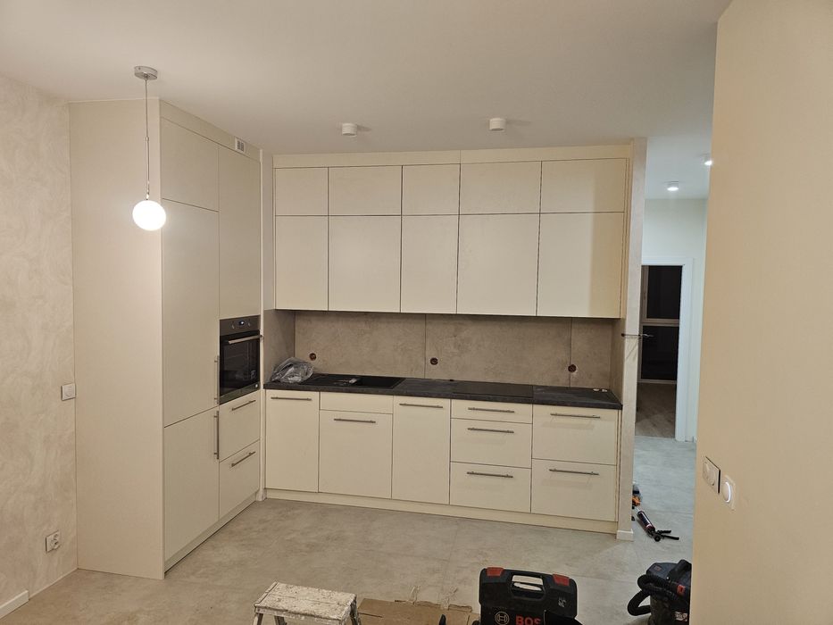 Kuchnie, szafy na wymiar