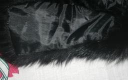 Etola, kołnierz czarny