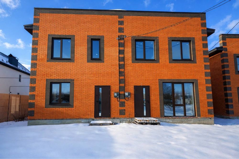 Продам таунхаус в чистовому та опаленям