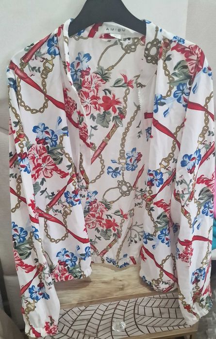 Bomber florido acetinado