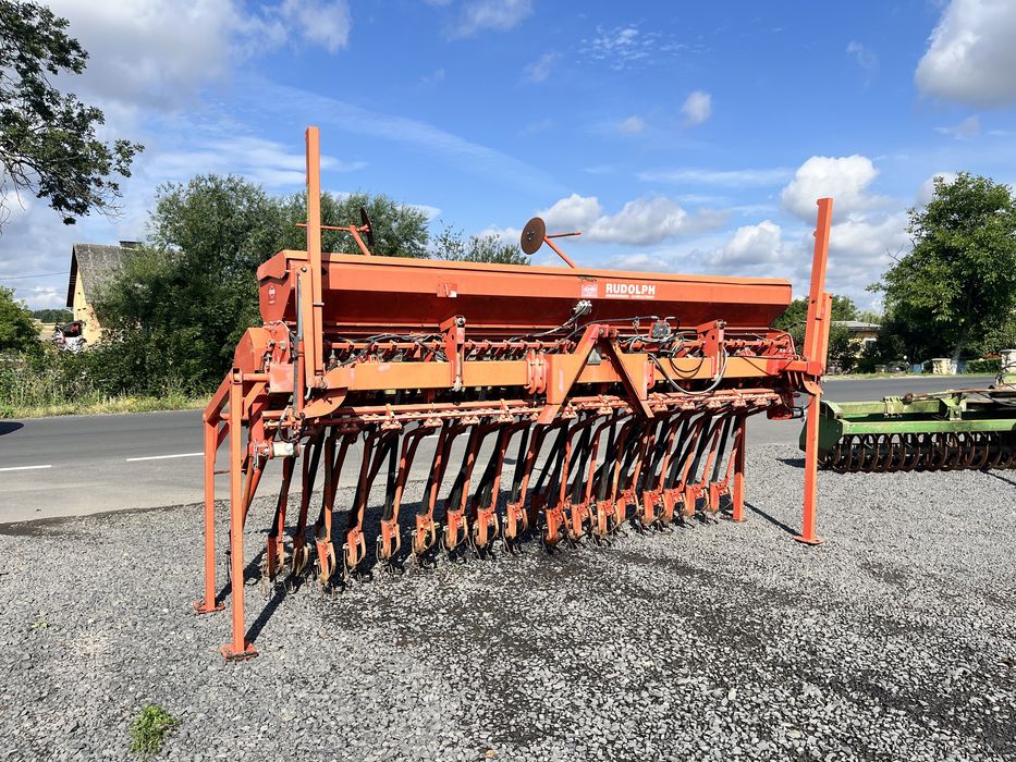 Siewnik nabudowany kuhn M4000 nodet