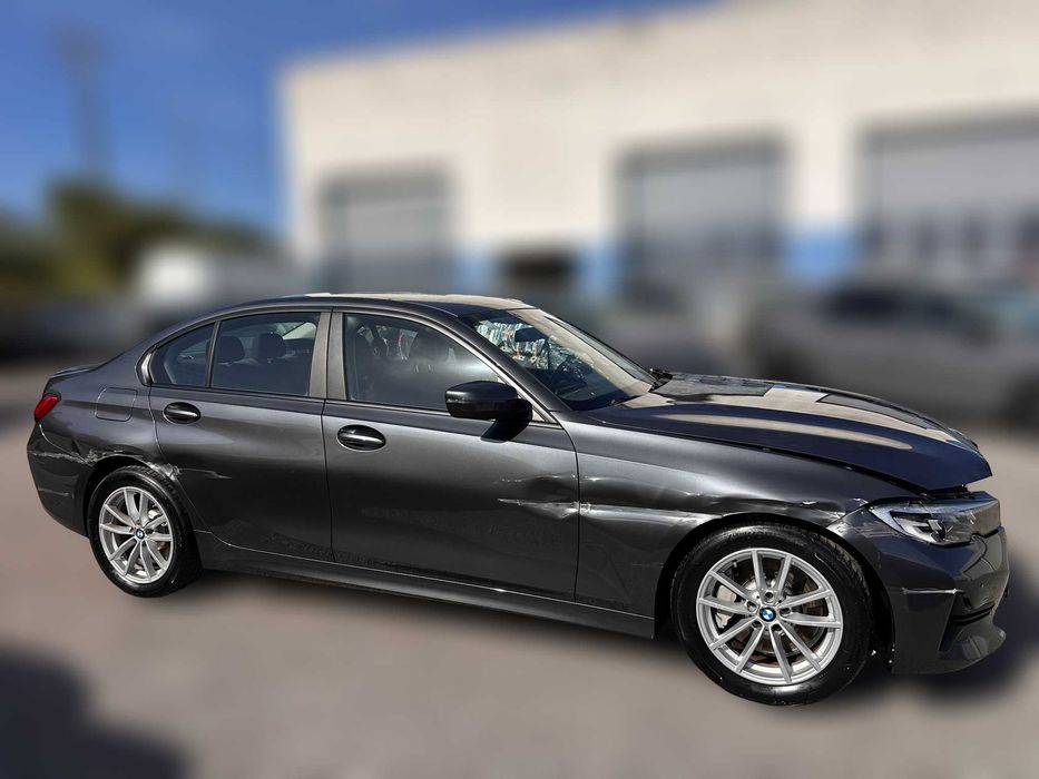 BMW 330 e Plug-in-Hybrid 292 cv  215 kW de 2019 Salvado