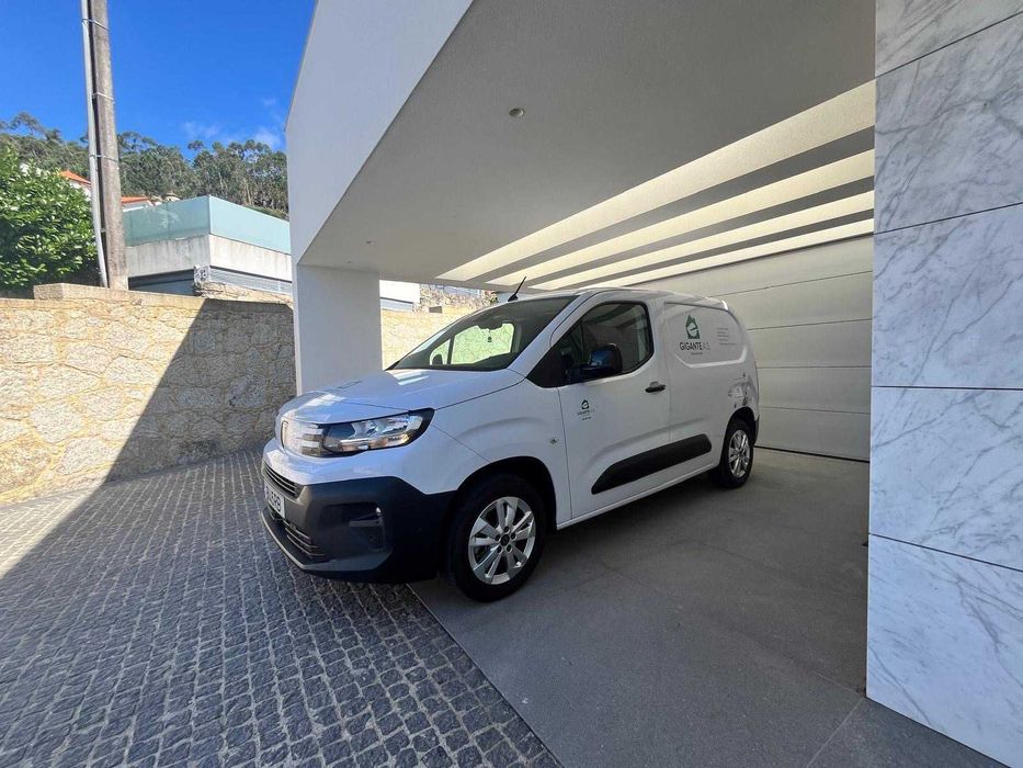 Carrinha Peugeot Partner Standard 1.5 BlueHDI