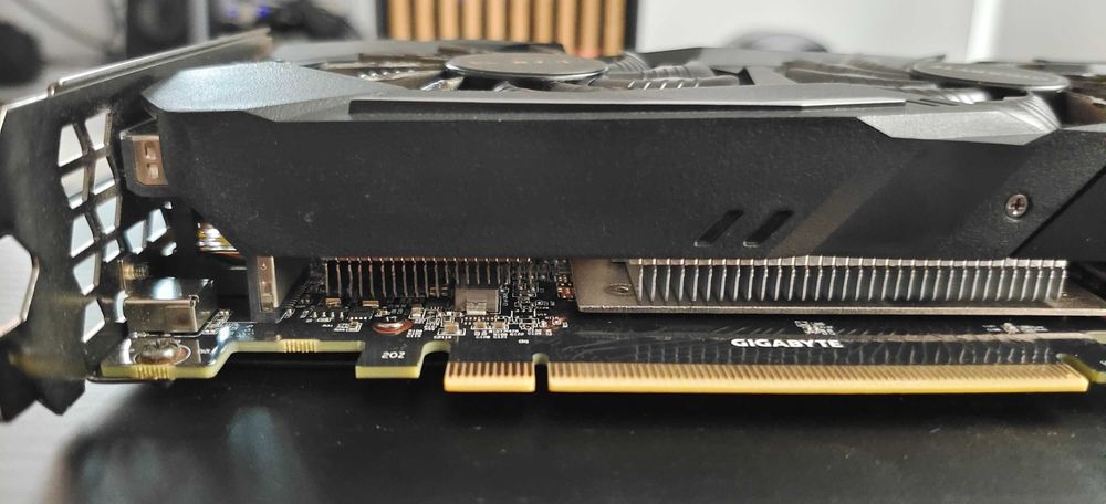Gigabyte GeForce RTX 2070 WINDFORCE 2X rev.3.0 8GB GDDR6 – 100% sprawna