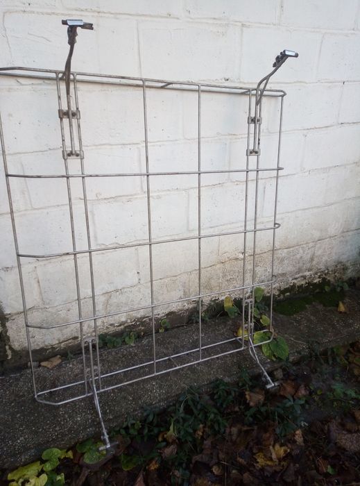 Продам багажник на ВАЗ 2101.02..06...