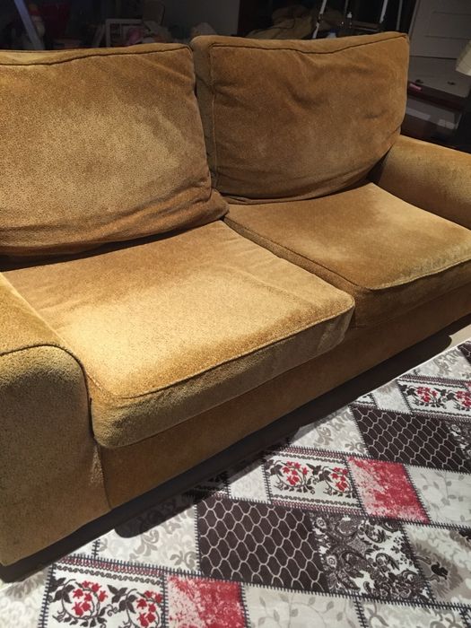 Conjunto de 2 Sofás com tres lugares
