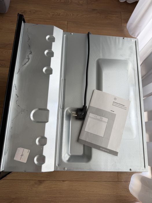 Духова шафа Gorenje BO735E20BG-M