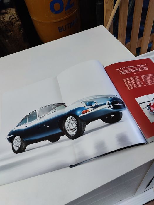Revista Jaguar - 50 anos de E-Type
