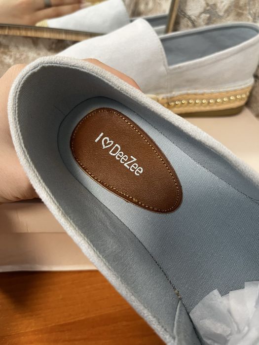 Лофери ніжно блакитні