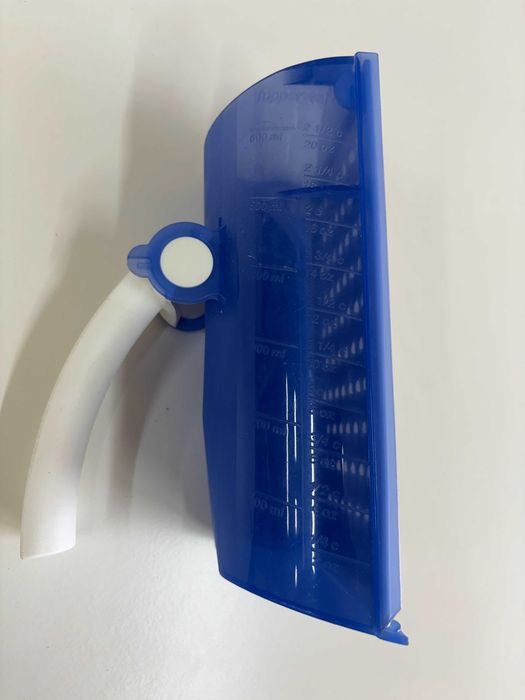 Ralador de Cozinha com Recipiente Medidor Tupperware 600ml Azul