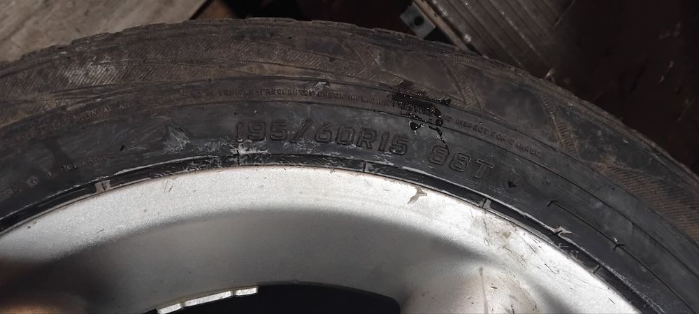 Продам комплект колес 195/65/R15