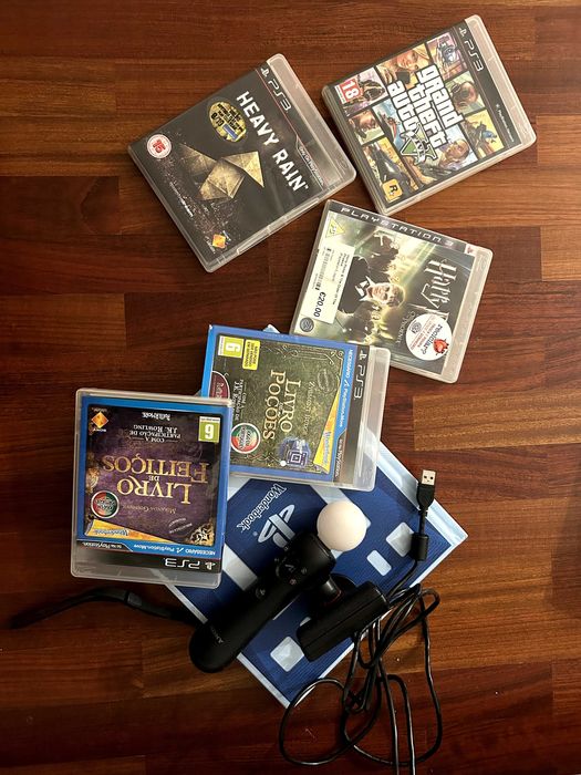 PS3 boa + Comando + Move (e 2 jogos) + Jogos (HP, GTA, Heavy Rain)