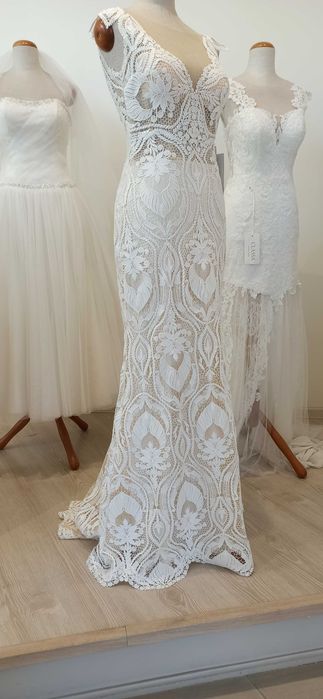 Suknia slubna koronka rybka