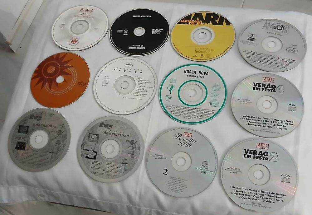 Lote  CDS vários sem capa