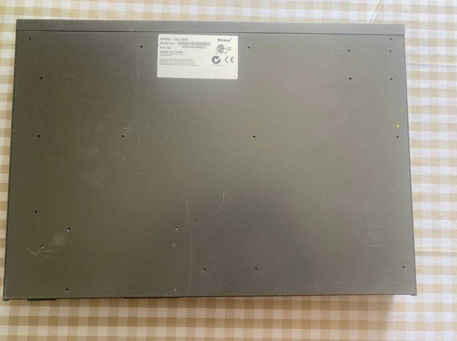 Комутатор D-Link DES-350 | 24 порти | Б/у | Робочий стан