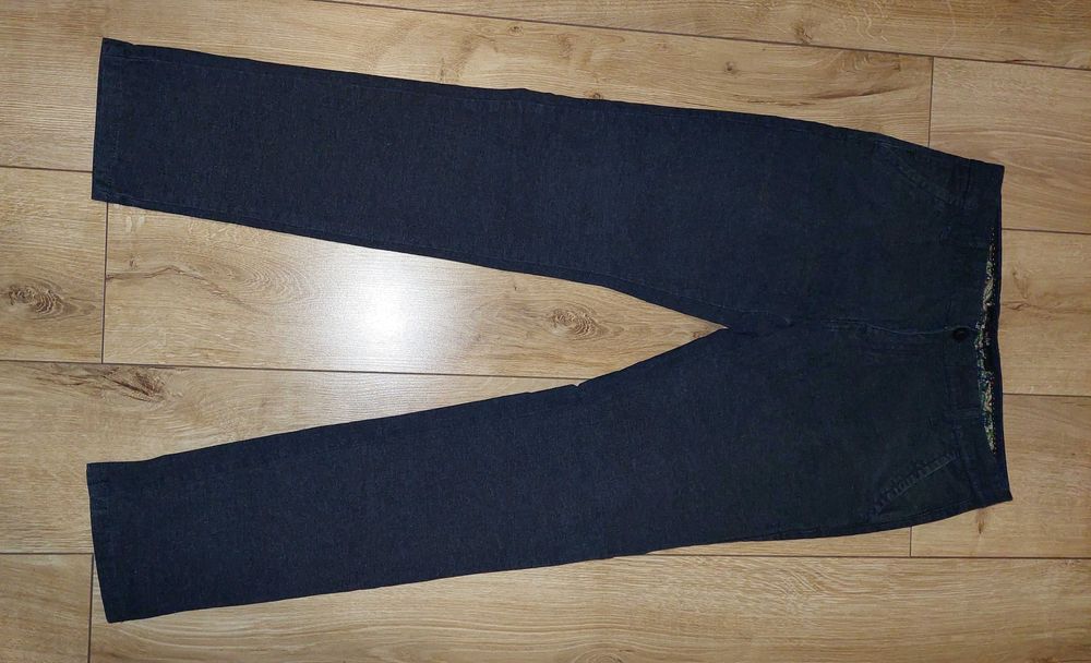 Продам чоловічі штани RESALSA JEANS WEAR