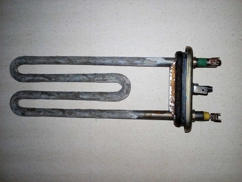 ТЭН б/у на стиральную машину Ariston-Indesit (2000Вт L=180 мм)