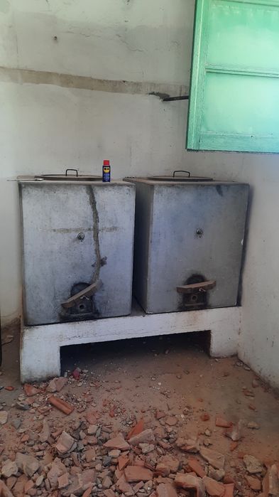 Cubas antigas de cimento