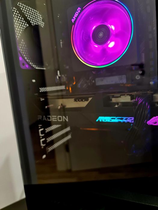 PC Gaming Ryzen 7 3700X / RX 6650 XT