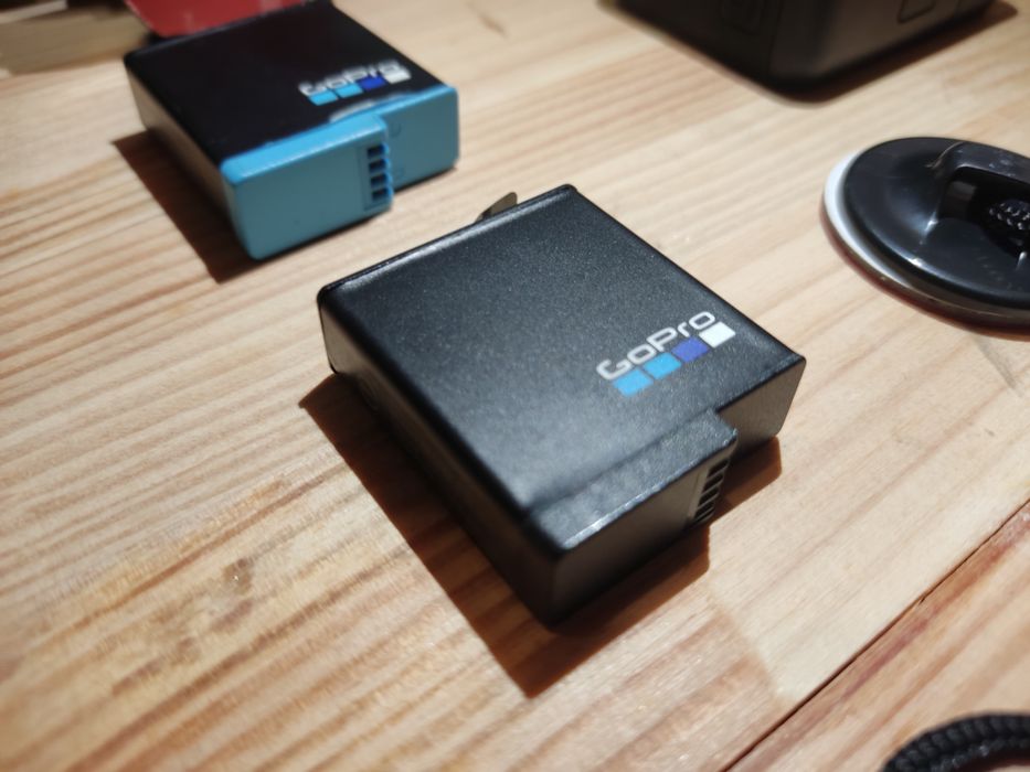 GoPro hero 7 black + батарея, бокси, кріплення, пульт