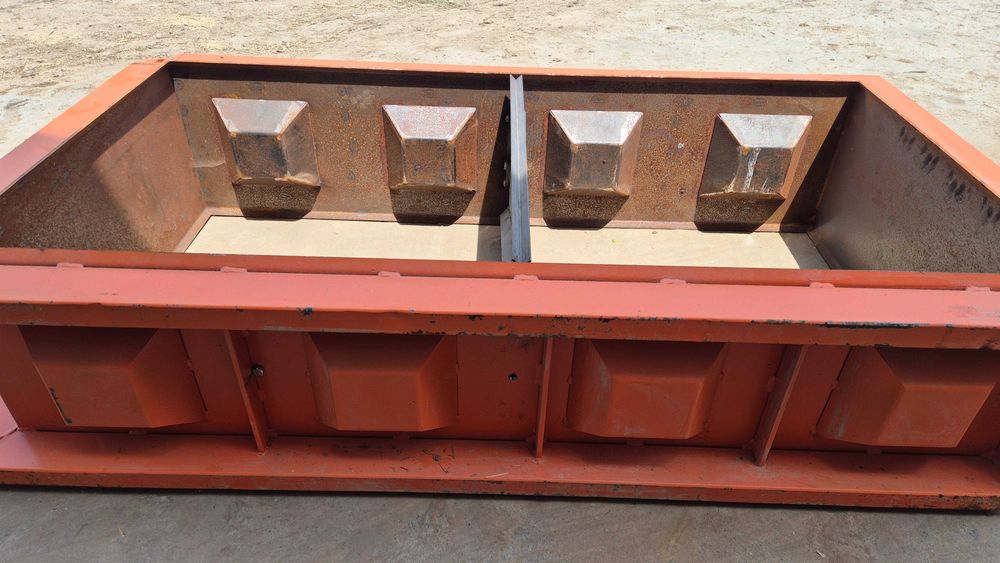 Moldes para fazer blocos de betão