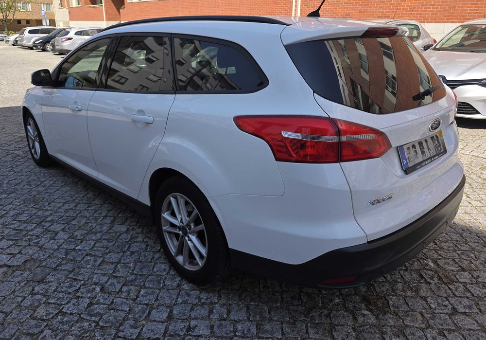 Ford Focus IMPECCABLE!!!504720814454220804