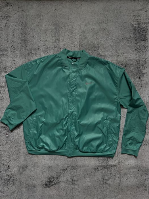 Куртка жіноча Nike Swoosh Run WomenS Running Jacket