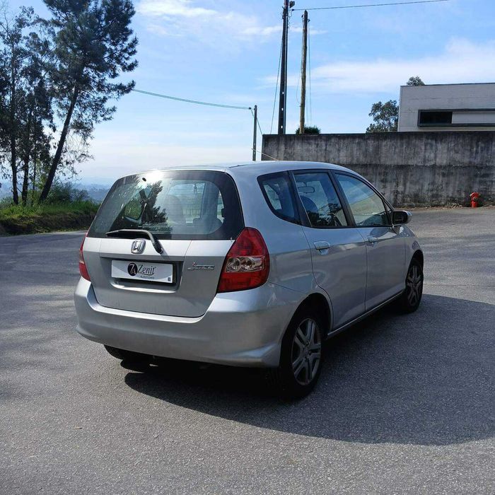 Honda Jazz 1.3 de 2005 - Peças Usadas
