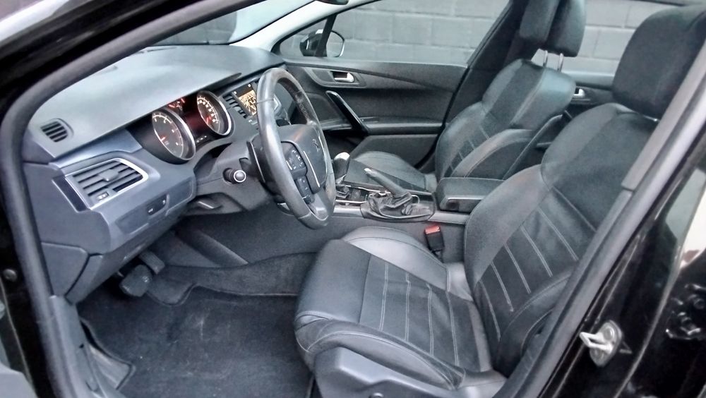 Peugeot 508 _ Cx. Automática_Livro revisões