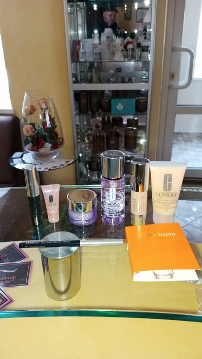 Продам Подарочный набор Clinique Shining Stars для ухода за кожей США