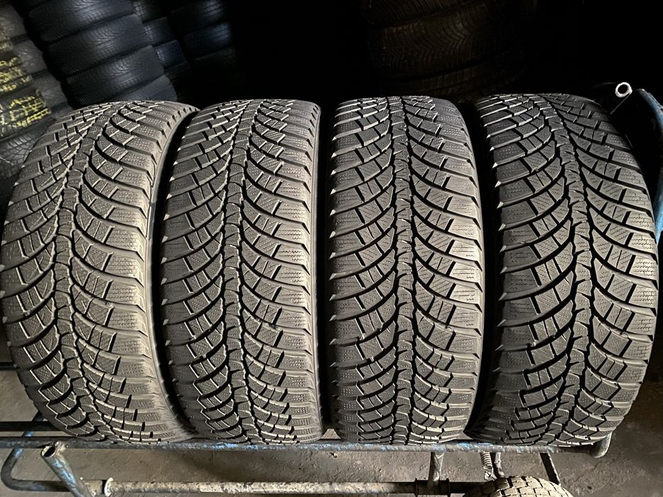 Шини 225/45/17 - 4шт Kumho WinterCraft WP71 зима
