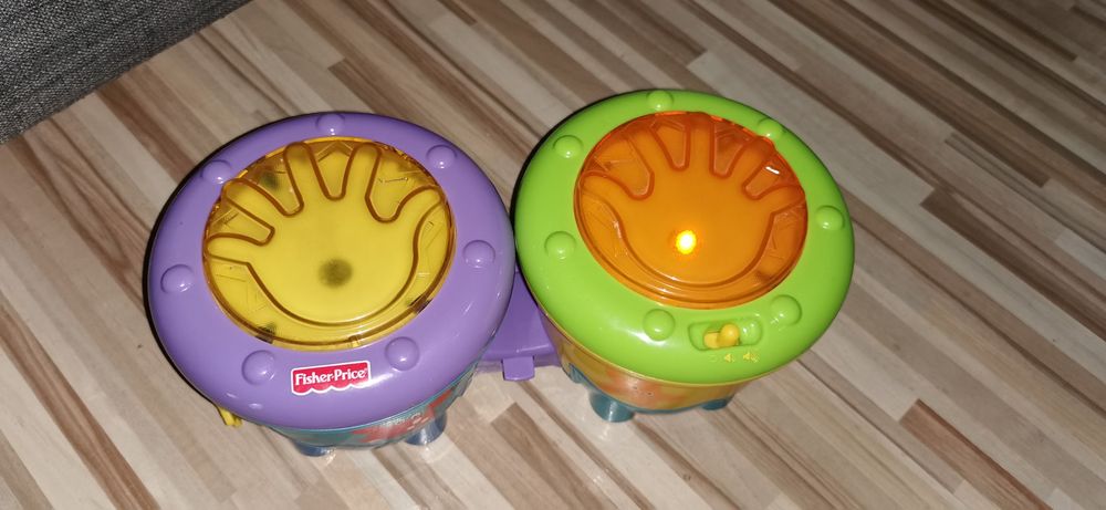 Fisher Price bębenek do raczkowania