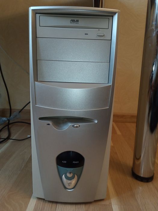 Продам компьютер ASUS +клавиатура