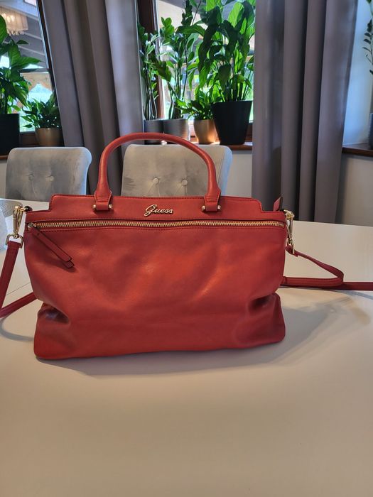 Torebka marki Guees do ręki