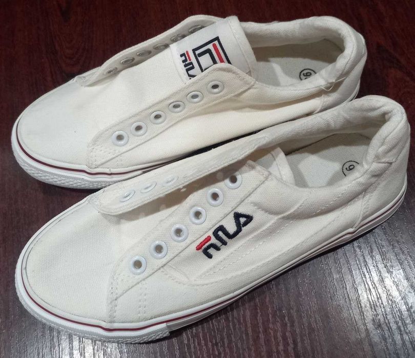 Кеды для девочки новые 36 размер.