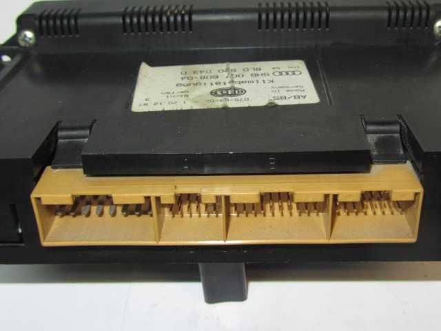 Amplificador original BMW 320D em perfeito funcionamento