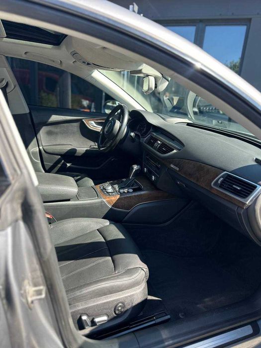 Audi A7 Sportback 2015 VIN WAU2GAFC2GN004802 фото оголошення 12 з 18