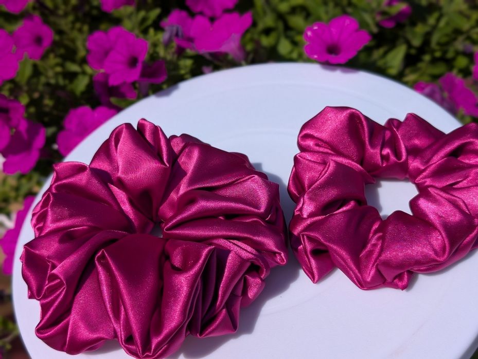 Satynowa scrunchie L