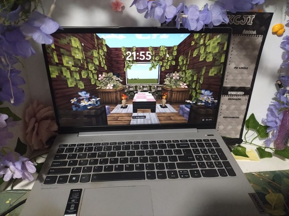 Laptop Lenovo ryzen 7 windows 11 home