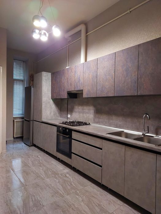 Продаж двокімнатної квартири вул.Куліша центр