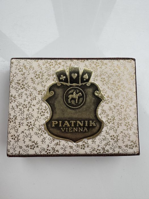 Винтажные игральные карты