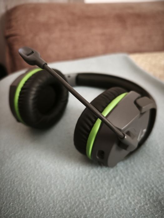 Headphones hyperx cloudx
STINGER