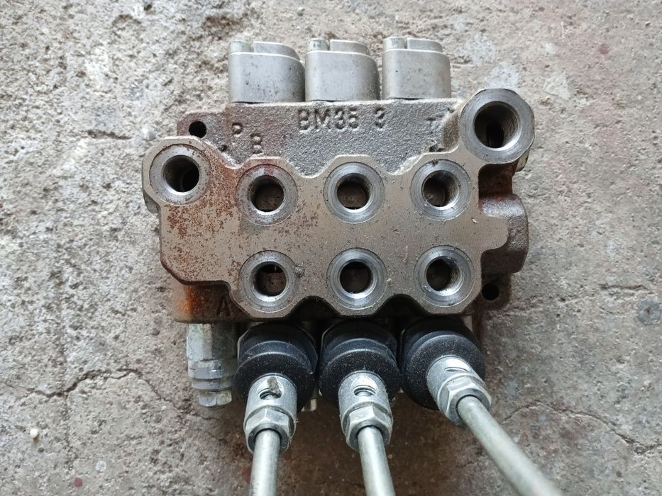 Pompa hydrauliczna,siłowniki, rozdzielacz