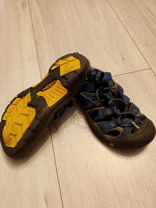 Sandały keen 35 chłopiec