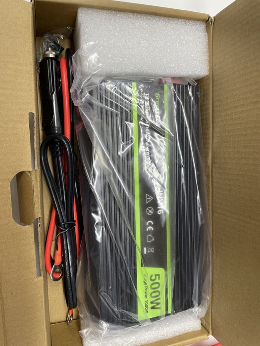 Przetwornica GREEN CELL Czysta sinusoida 12V/230V 500W/1000W